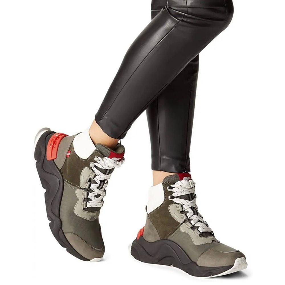 Sorel Women's Kinetic RNEGD Conquest Boot Alpine Tundra, Black Waterproof Size 9